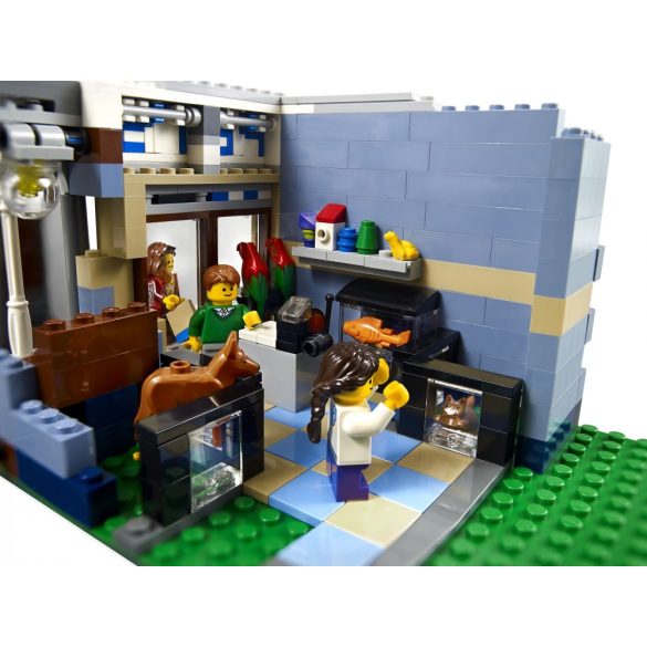 LEGO 10218 Exclusive Pet Shop