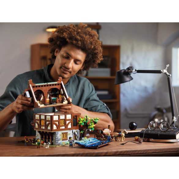 LEGO 21325 Ideas Medieval Blacksmith