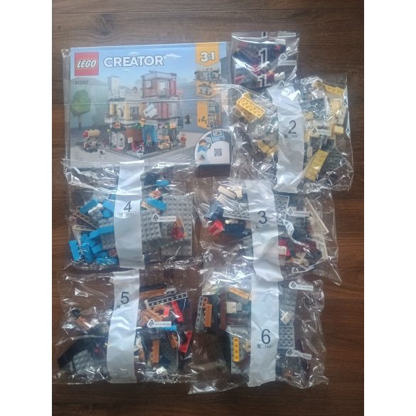 LEGO 31097-dn Creator Városi kisállat kereskedés és kávézó DOBOZ NÉLKÜL!