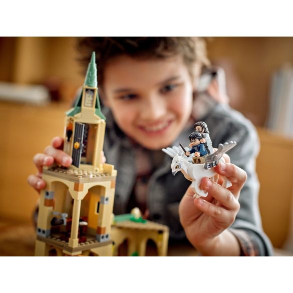LEGO 76401 Harry Potter Roxfort kastélyudvar: Sirius megmentése